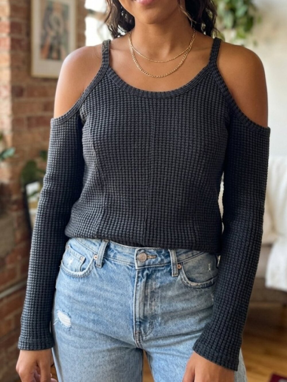 MELROSE AND MARKET Charcoal Waffle Knit Cold Shoulder Princess Seams Top XXS